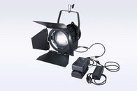 Proyector de iluminación video al aire libre CRI&gt;96 de 70W LED Fresnel con la placa de la batería del V-soporte de Sony proveedor