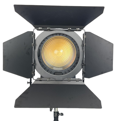 Lámpara de punto de Fresnel de enfoque electrónico bicolor proveedor